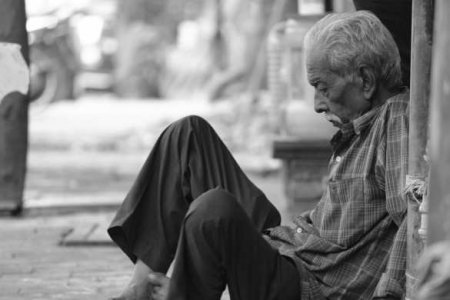 Старики ещё помнят, что такое нищета: почему миллениалы истово соблюдают карантин