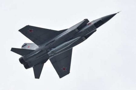 Убийца бомбардировщиков: США позавидовали возможностям российского перехватчика МиГ-31 (ВИДЕО)