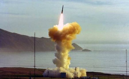 Россия пока не может отследить все пуски американских ракет, — эксперт