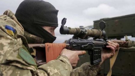 Снайпер ВСУ открыл огонь по району КПВВ на Донбассе