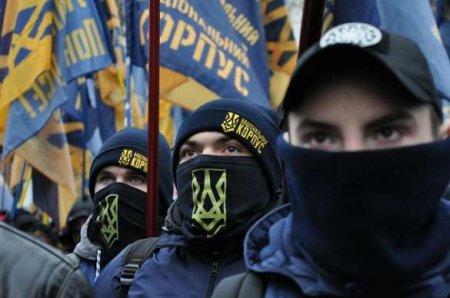 ВАЖНО: Неонацисты начали обещанные политические погромы в Харькове — есть первые жертвы (ФОТО 18+)
