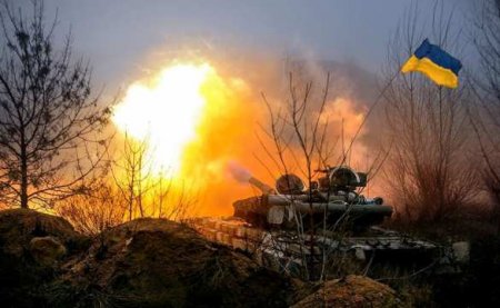 СРОЧНО: На Донбассе горят танки ВСУ, враг несёт потери