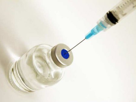 Украина не получит вакцину от коронавируса до весны, — главный санврач