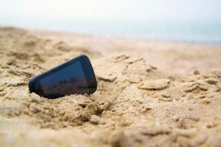 Охота ВИЧ-инфицированного, грабежи и аферы: криминал вышел на украинские пляжи