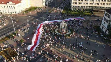 Оппозиция снова на улицах: что происходит в Минске (+ФОТО, ВИДЕО)