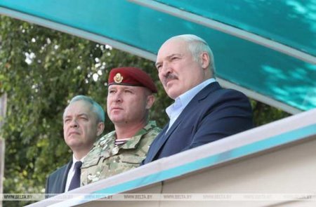 Против Белоруссии используют сценарий цветных революций, — Лукашенко на военном полигоне под Гродно (ФОТО)