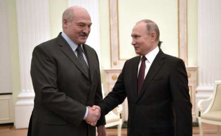Путин признал состоявшимися президентские выборы в Белоруссии