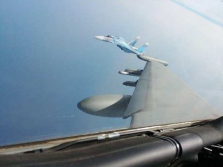 Су-27 вступил в противостояние с группой самолётов НАТО над Чёрным морем (ВИДЕО)