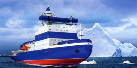 «Особенное событие»: атомный ледокол «Арктика» вышел в первый рабочий рейс (ФОТО)