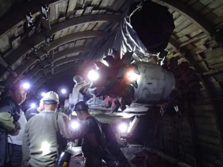 Взрыв и пожар на шахте в Донецке: найдены тела всех погибших горняков