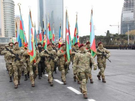 Военный парад в Баку был подчеркнуто уважителен к России — мнение
