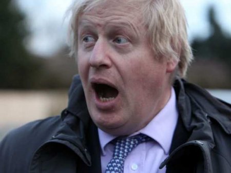 Борис Джонсон в панике вводит локдаун в Британии