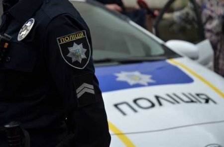 «Конституция сейчас не действует»: В Киеве полицейские разогнали антифашистскую акцию (ВИДЕО)