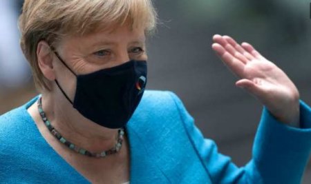 Меркель объяснила задержки с вакцинацией от коронавируса в Европе
