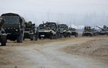 СРОЧНО: Киргизия заявила о захвате таджикской погранзаставы, к границе стягиваются войска (ФОТО, ВИДЕО)