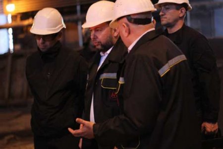 Глава ДНР встретил первомай со сталеварами (ФОТО, ВИДЕО)