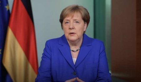 «Повод для стыда»: Меркель выступила с обращением
