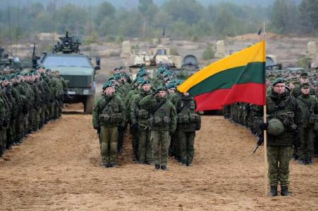 Скандал: литовские военные воровали еду у американцев