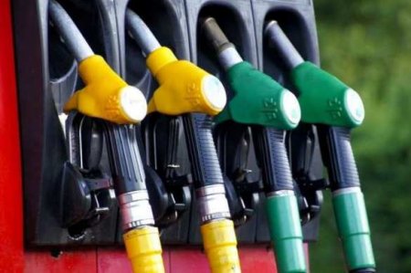 Вице-президент «Лукойла» рассказал, может ли бензин подешеветь до 20 руб. за литр