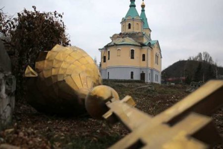 Беспрецедентная свобода: как в Луганске работает «Киевский патриархат»