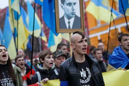 Не стесняясь: на Украине отель «Бандерштадт» украсят нацистским символом (ФОТО)