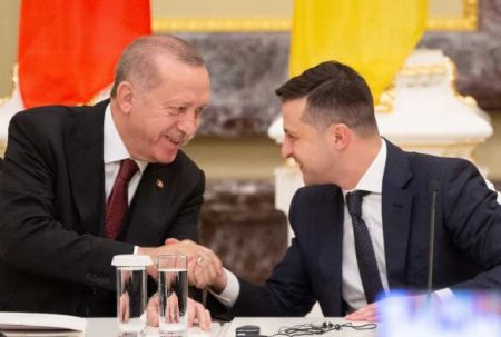 «Исторический момент»: Украина и Турция подписали соглашения о зоне свободной торговли и о производстве «Байрактаров»