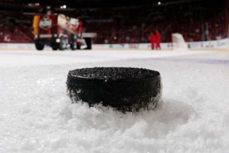 Женская сборная Канады по хоккею не вышла на матч с Россией