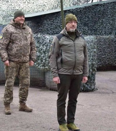 Глава минобороны Украины выступил с заявлением о введении военного положения