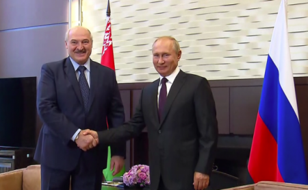 Лукашенко сделал заявление о признании ДНР и ЛНР