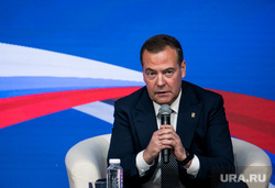 Медведев пригрозил Западу из-за санкций