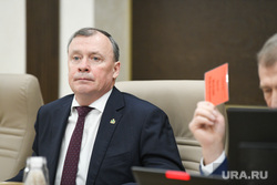 Мэр Екатеринбурга пригрозил топ-чиновникам сокращениями