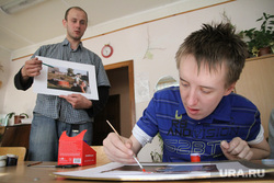 Свердловские власти лишили ребенка-инвалида важных льгот