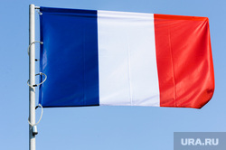 Макрон: Франция не будет ослаблять себя из-за Украины