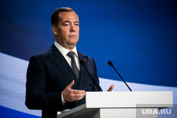 Медведев назвал плюсы отказа Зеленского от переговоров с РФ