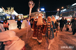 Челябинские волонтеры попросили у Деда Мороза грузовик для доставки помощи бойцам