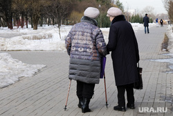 Пенсионеры Свердловской области смогут ездить в электричках за полцены