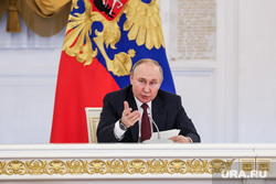 В Кремле отказались раскрывать, где будет работать Путин