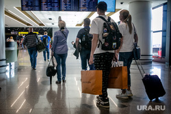 Пассажиры пожаловались на очереди при регистрации в аэропорту Нового Уренгоя