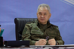Шойгу проверил подготовку контрактников по управлению танками Т-90 «Прорыв»