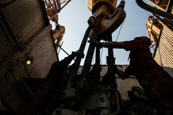 Нефтесервисная компания в ХМАО набирает персонал на зарплату до 270 тысяч рублей в месяц