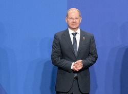 Spiegel: Шольц избегал Лаврова на саммите G20