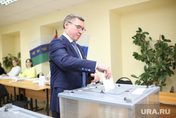 Полпред президента в УрФО проголосовал на выборах губернатора в Тюмени