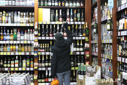 В Минздраве оценили предложение продавать алкоголь через интернет