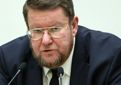 Сатановский высказался о своем увольнении после резкой критики Захаровой