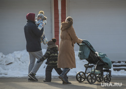 ХМАО оказался лидером в РФ по количеству сирот, устроенных в семьи