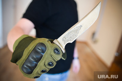 Мужчина зарезал соседа охотничьим ножом в Екатеринбурге