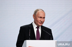 Путин путешествует по Чукотке на технике тобольского производства. Фото