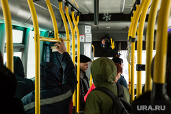 Жители Ханты-Мансийска жалуются на переполненные автобусы
