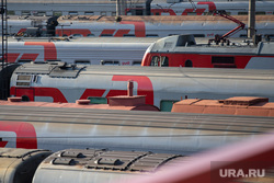 Семь пассажирских поездов задерживаются из-за аварии в Челябинской области