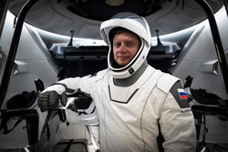 Космонавт Гребенкин отправился на МКС с тремя американцами